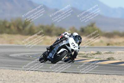 media/Oct-05-2025-CVMA (Sun) [[beeef4f201]]/Race 12- Formula 40 MW and LW/